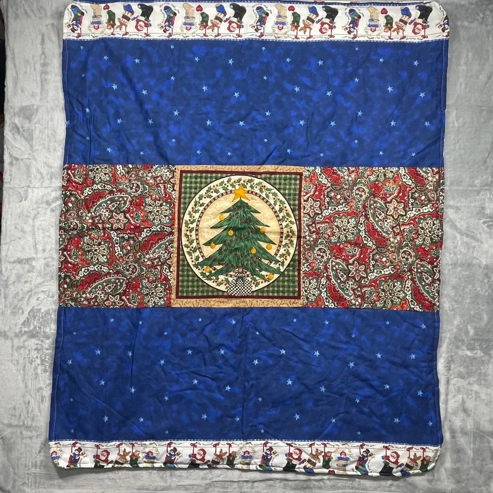 Quilted Christmas Throw Blanket Tree Santa Snowman Stocking Holiday Decor‎ 44x35